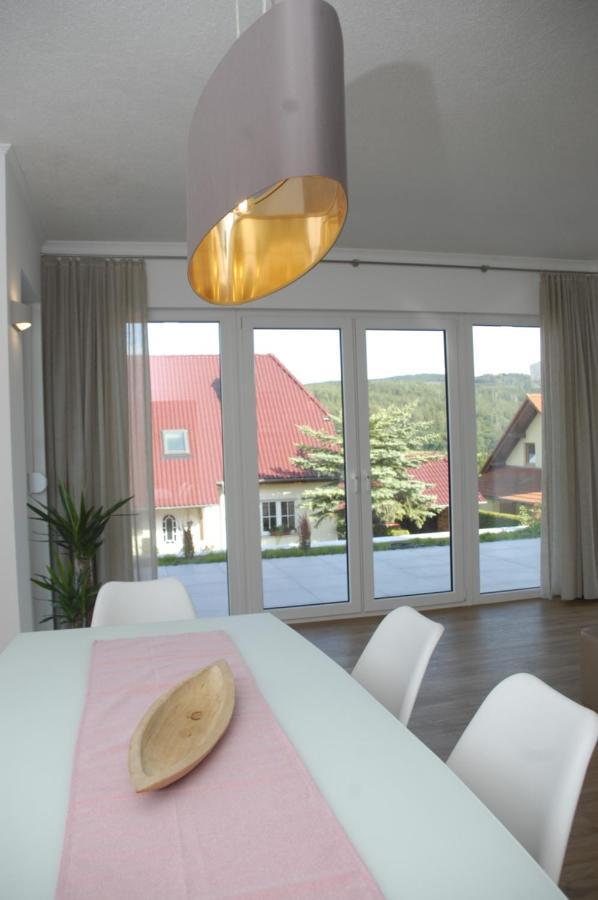 Ferienhaus Blick zum Rennsteig Etterwinden Exterior foto